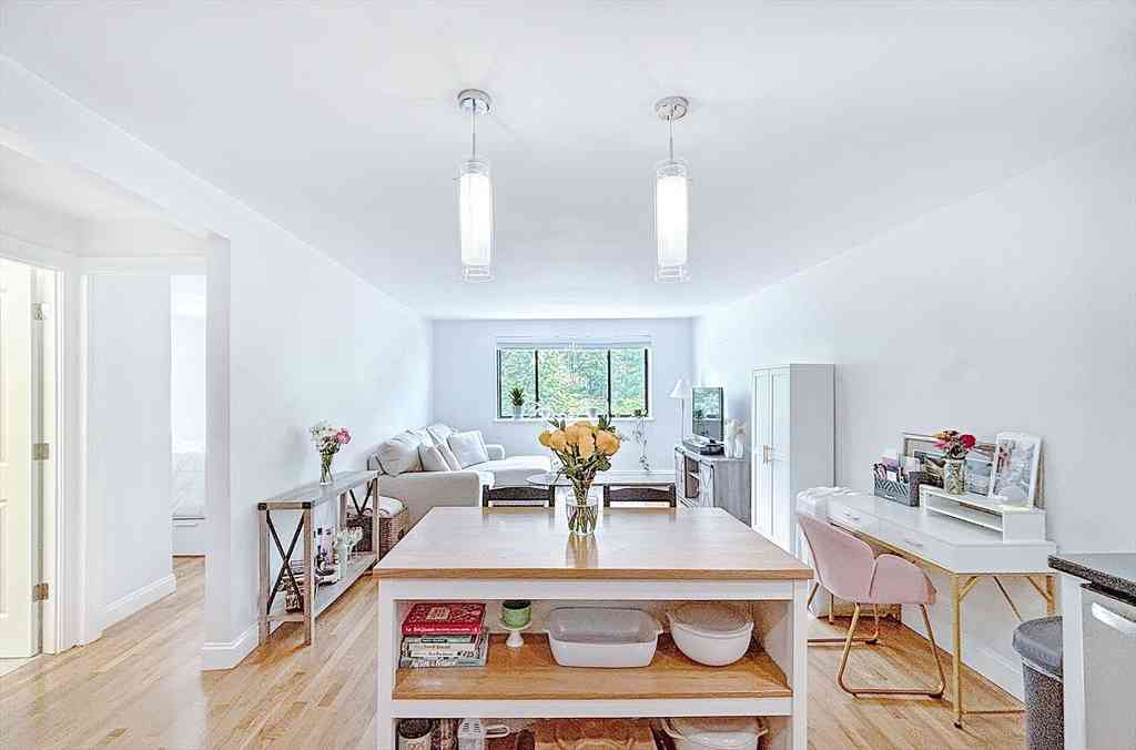 Condo For Sale - 44 Lafayette Ave #503<br/> Chelsea, MA 02150
