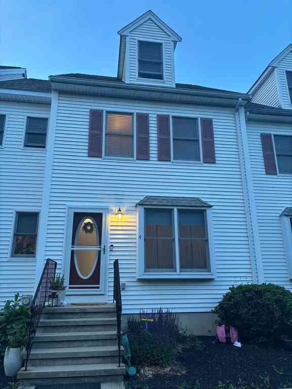 Homes For Rent - 955 Pleasant St #4<br/> Weymouth, MA 02189