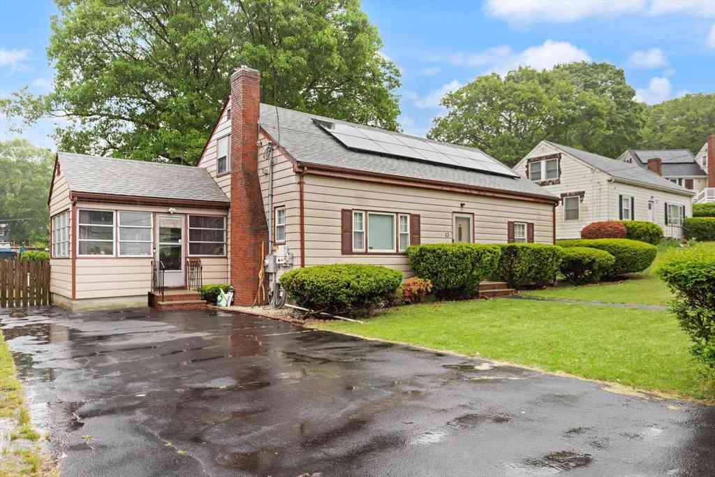 Homes For Sale - 12 Stangus Rd<br/> Lynn, MA 01905