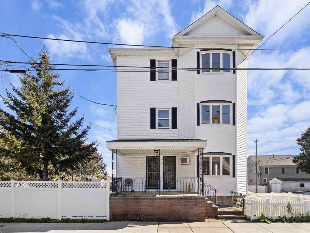 Apartment For Rent - 306 Mott St #1<br/> Fall River, MA 02721