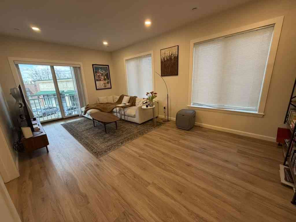 Apartment For Rent - 458 Washington St #103<br/> Boston, MA 02135