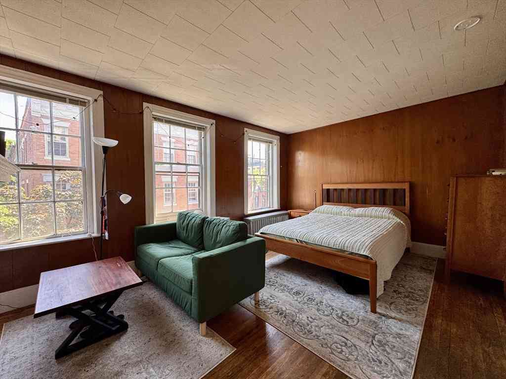 Apartment For Rent - 85 Phillips St. #7<br/> Boston, MA 02114
