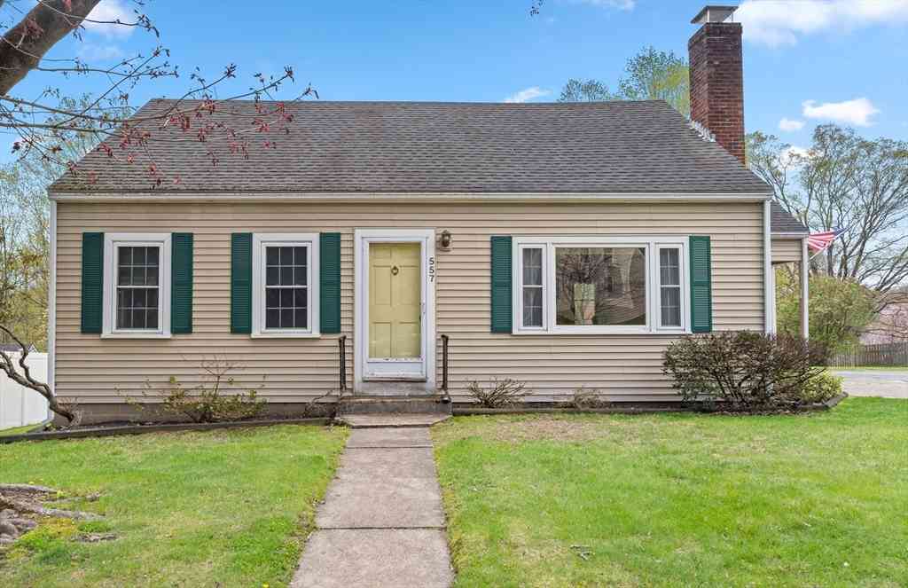 Homes For Sale - 557 Main St<br/> West Newbury, MA 01985