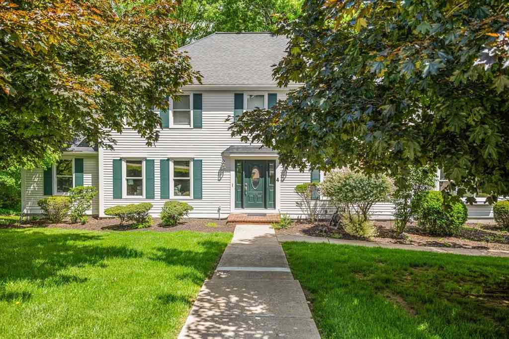 Homes For Sale - 4 Skyview Dr<br/> Walpole, MA 02081