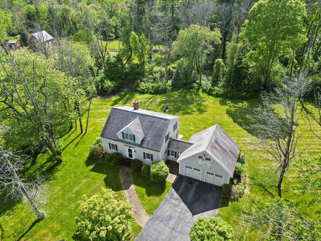 Homes For Sale - 10 Way To The River Rd<br/> West Newbury, MA 01985