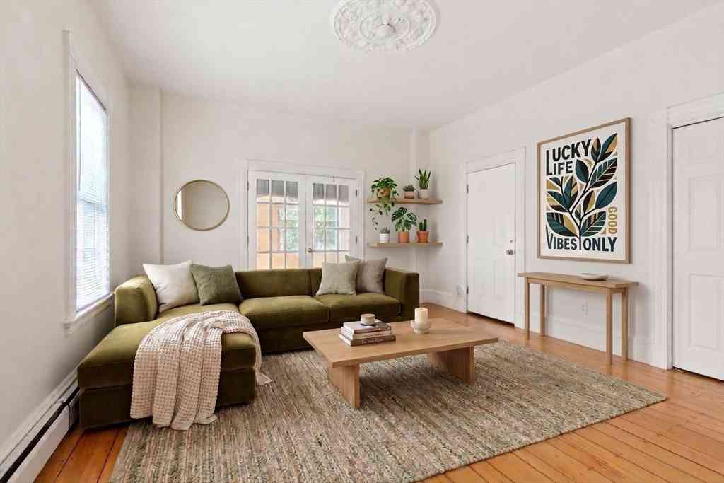 Apartment For Rent - 547 Broadway #1<br/> Somerville, MA 02145