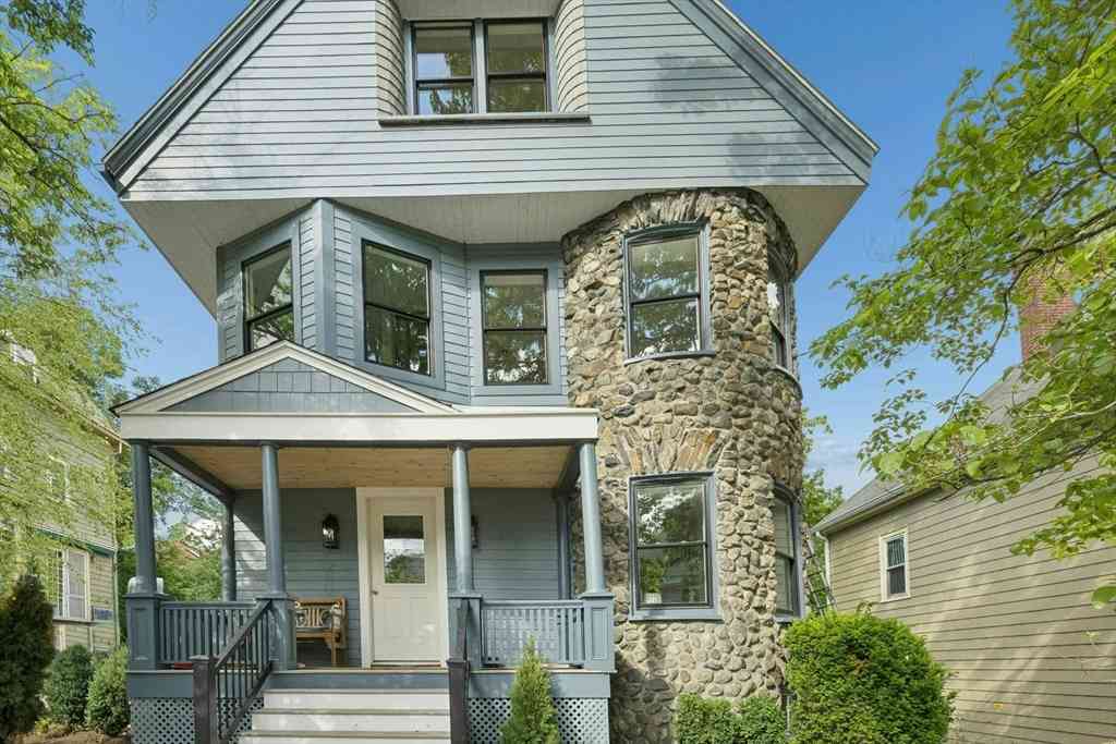 Homes For Sale - 34 Addison St<br/> Arlington, MA 02476