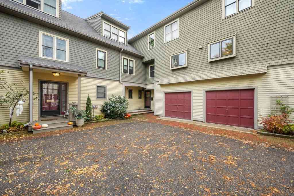 Homes For Rent - 10 Eustis Street #10<br/> Cambridge, MA 02140