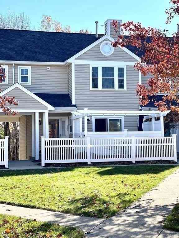 Homes For Rent - 215 Allerton Commons Ln. #215<br/> Braintree, MA 02184