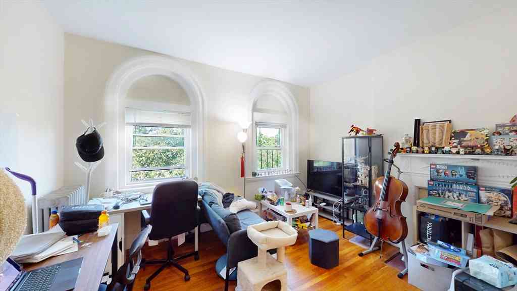 Apartment For Rent - 1071 Beacon St #7<br/> Brookline, MA 02446