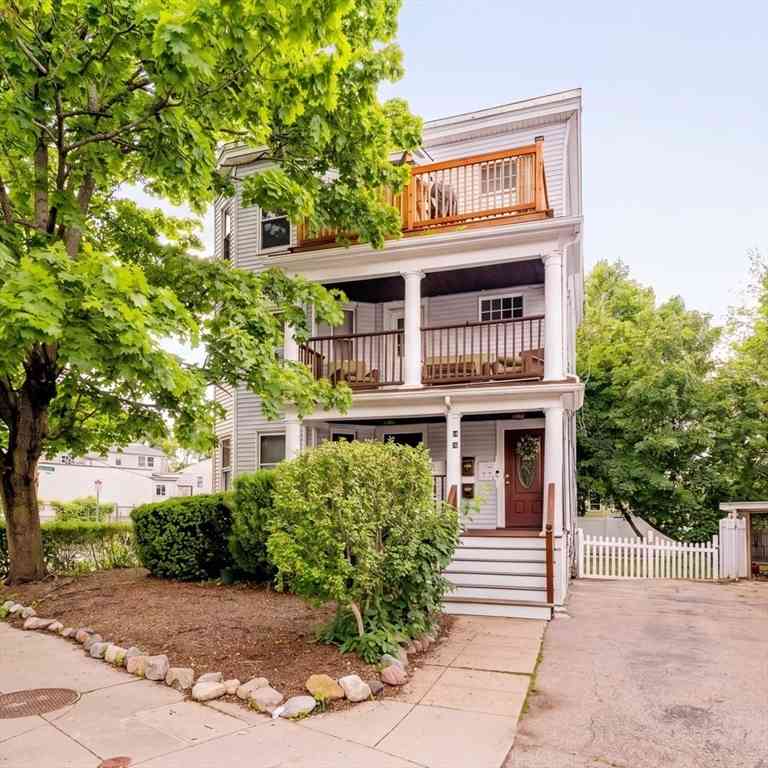 Condo For Sale - 304-306 Cummins Highway #3<br/> Boston, MA 02131