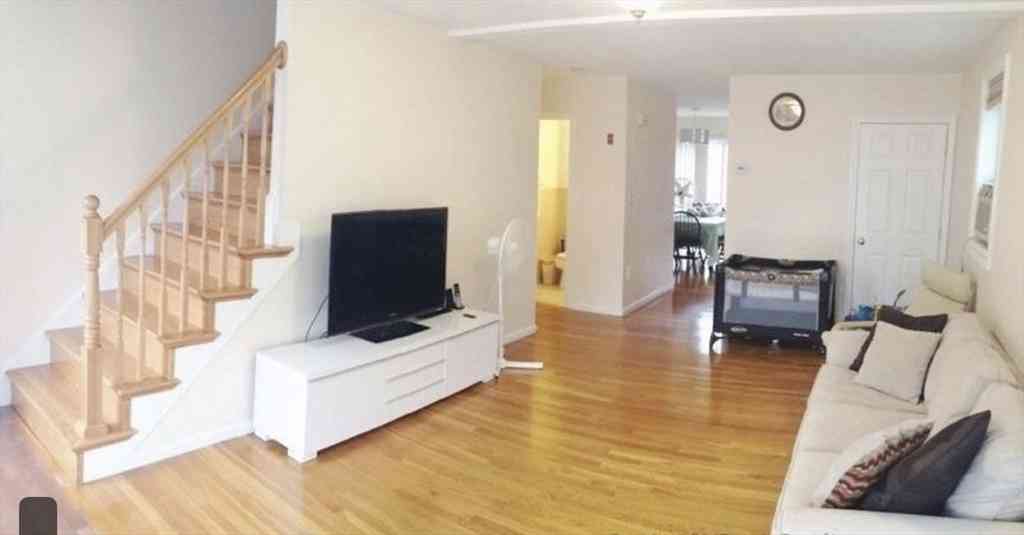 Homes For Rent - 11 Miller St<br/> Somerville, MA 02143