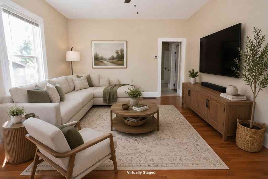 Apartment For Rent - 198 Reed St. #1<br/> Rockland, MA 02370