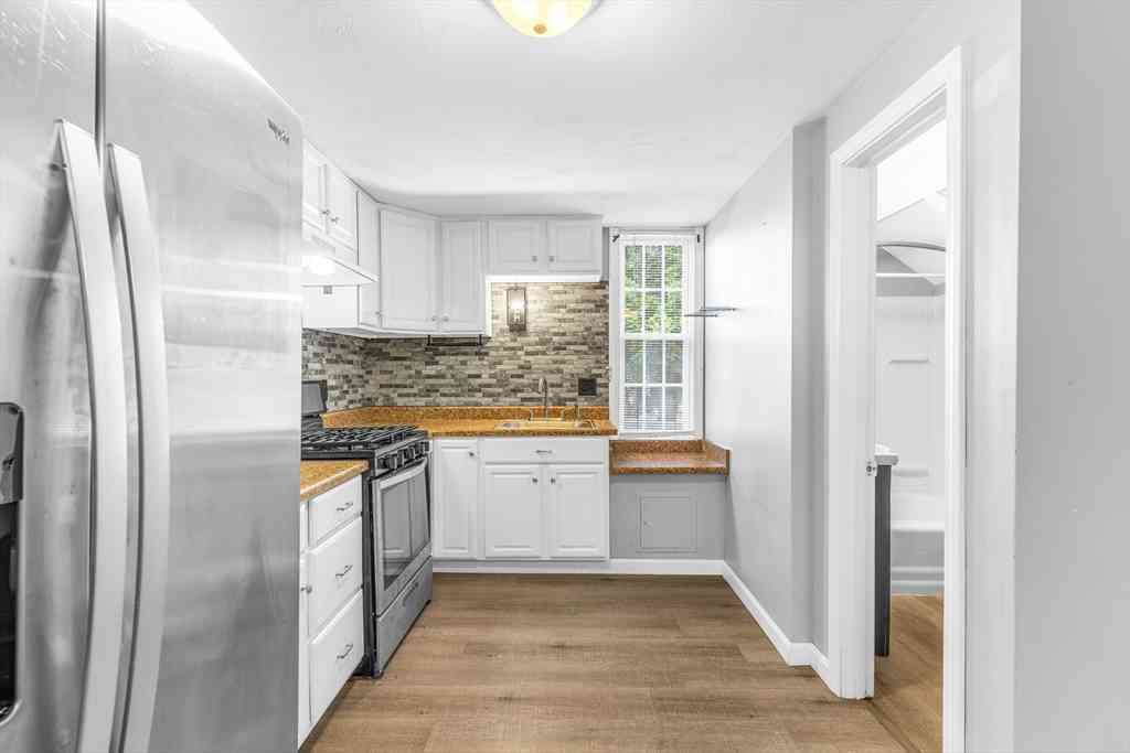 Apartment For Rent - 808 Walnut St #2<br/> Fall River, MA 02720