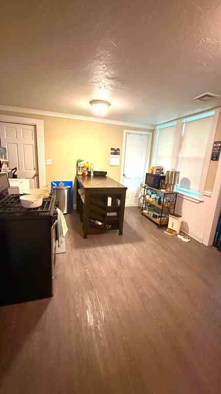 Apartment For Rent - 284 E #2<br/> Boston, MA 02127
