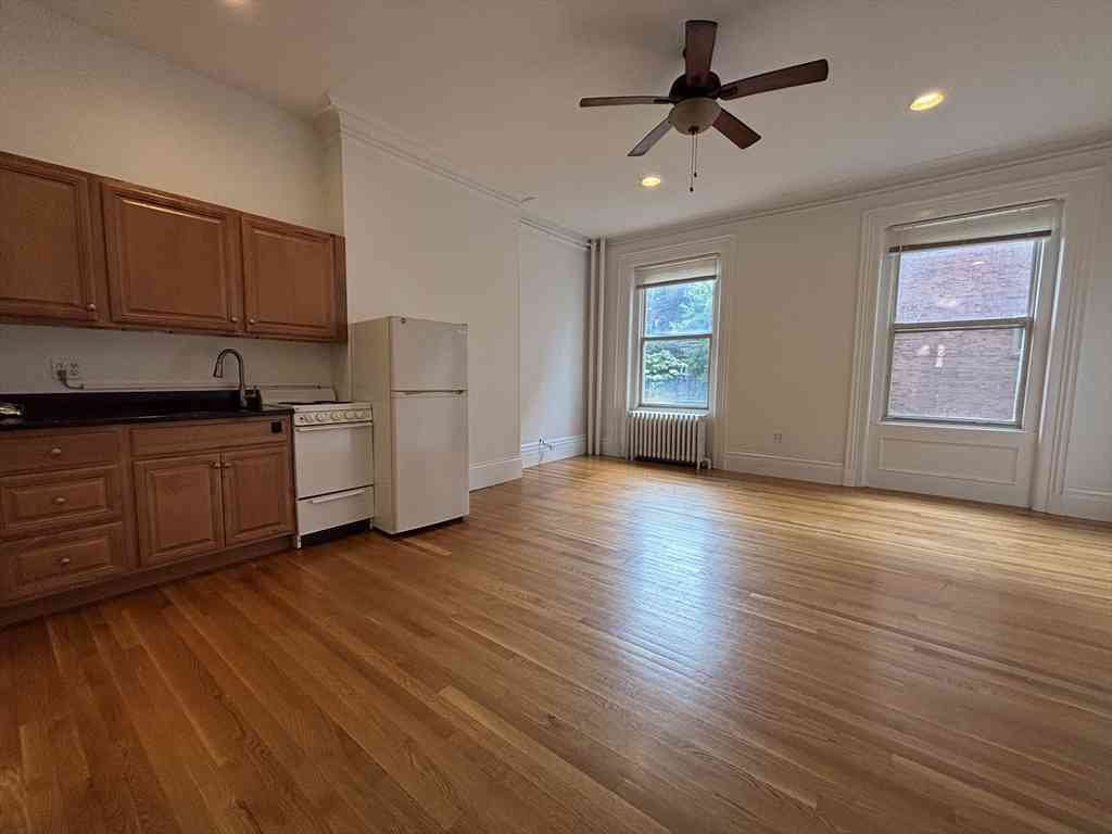 Apartment For Rent - 98 Charles St. #1<br/> Boston, MA 02114