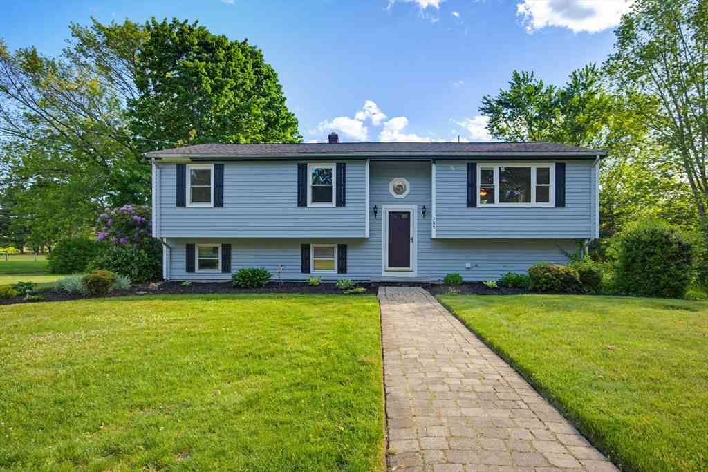 Homes For Sale - 205 Brook St<br/> Bristol County, Rehoboth, MA 02769