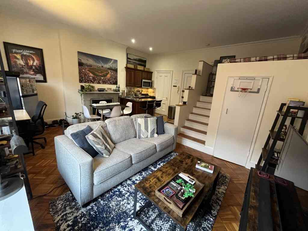 Condo For Rent - 247 Beacon #6<br/> Boston, VA 20116