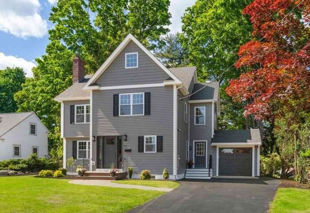 Homes For Sale - 71 Converse St<br/> Middlesex County, Wakefield, MA 01880