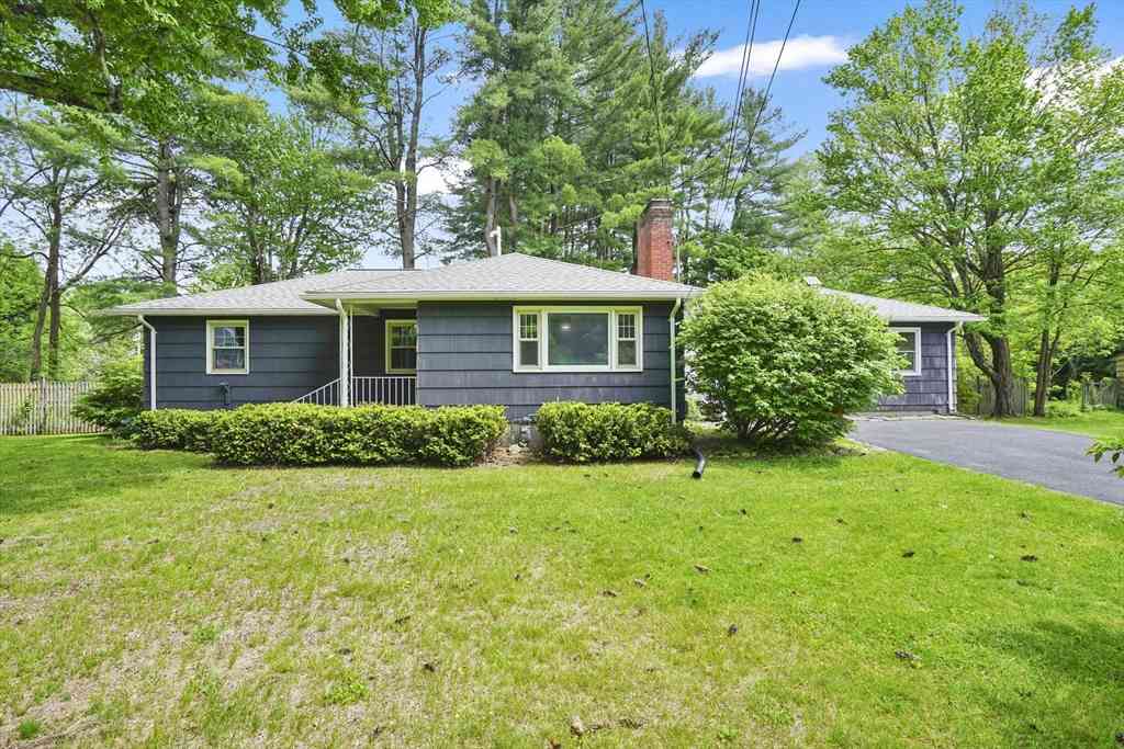 Homes For Sale - 71 Leonard St<br/> Northampton, MA 01053