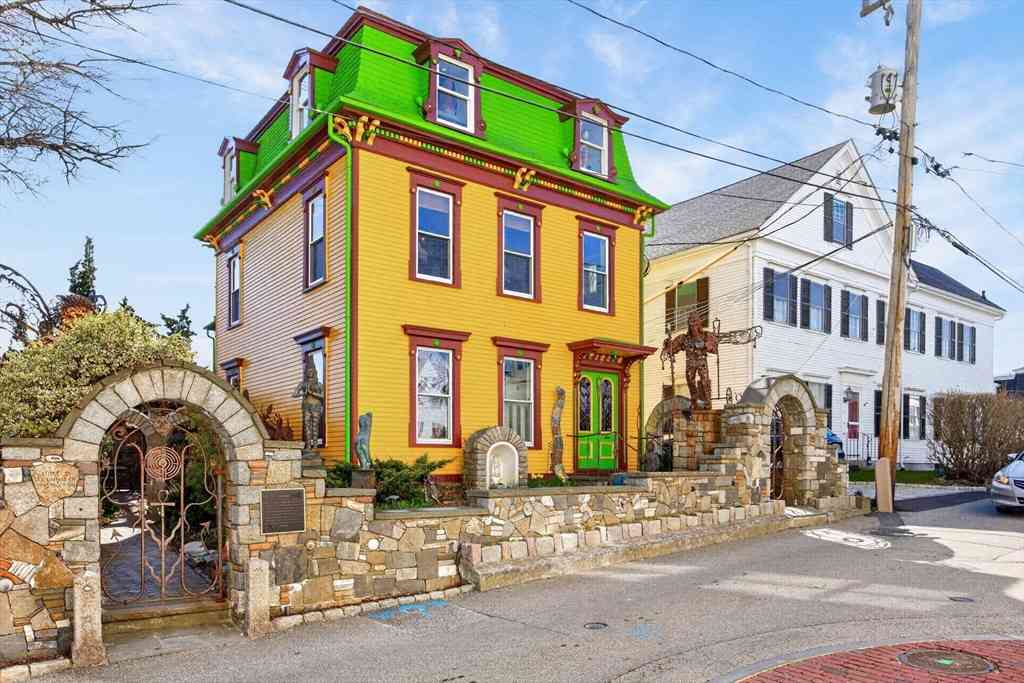 Homes For Sale - 4 Center Street<br/> Barnstable County, Provincetown, MA 02657