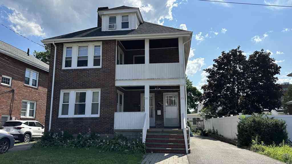Apartment For Rent - 20 Lenglen Road #1<br/> Newton, MA 02458