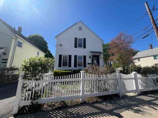 Homes For Sale - 59 Business St<br/> Boston, MA 02136