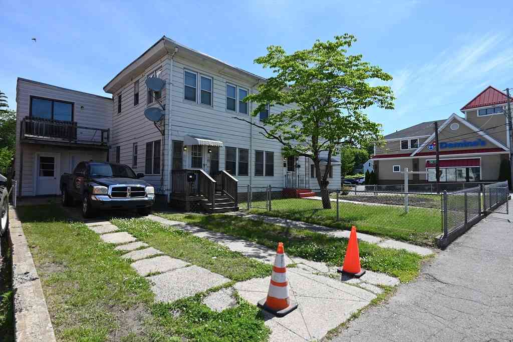 Multifamily For Rent - 89 Mammoth Rd<br/> Lowell, MA 01854