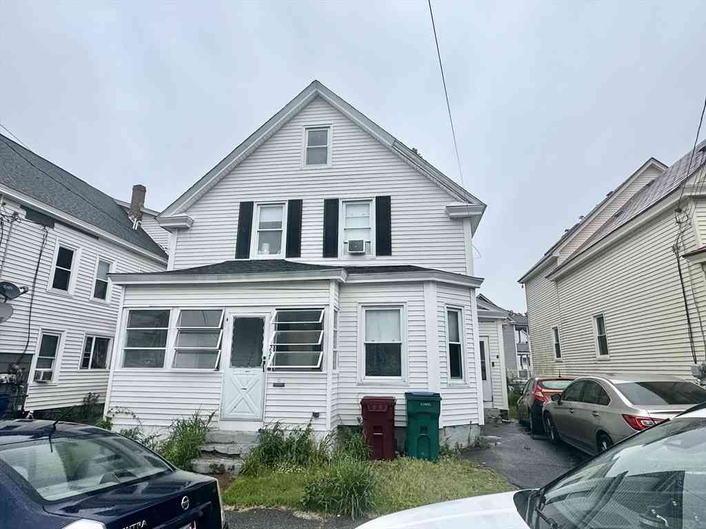 Homes For Sale - 225 White St<br/> Middlesex County, Lowell, MA 01854