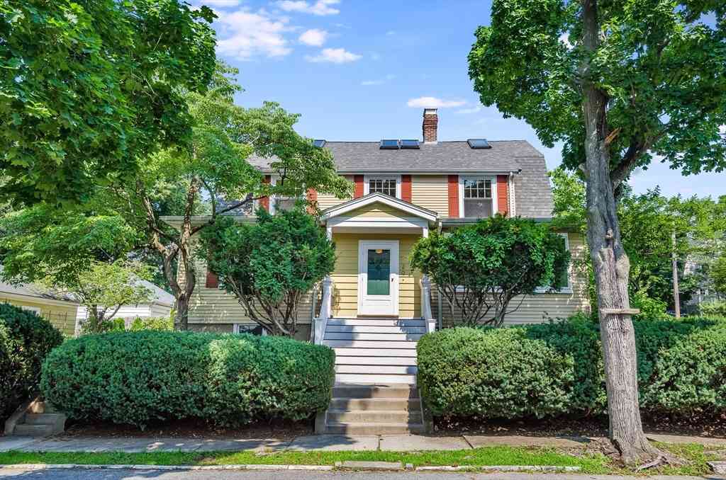 Homes For Rent - 29 Devereaux St<br/> Arlington, MA 02476