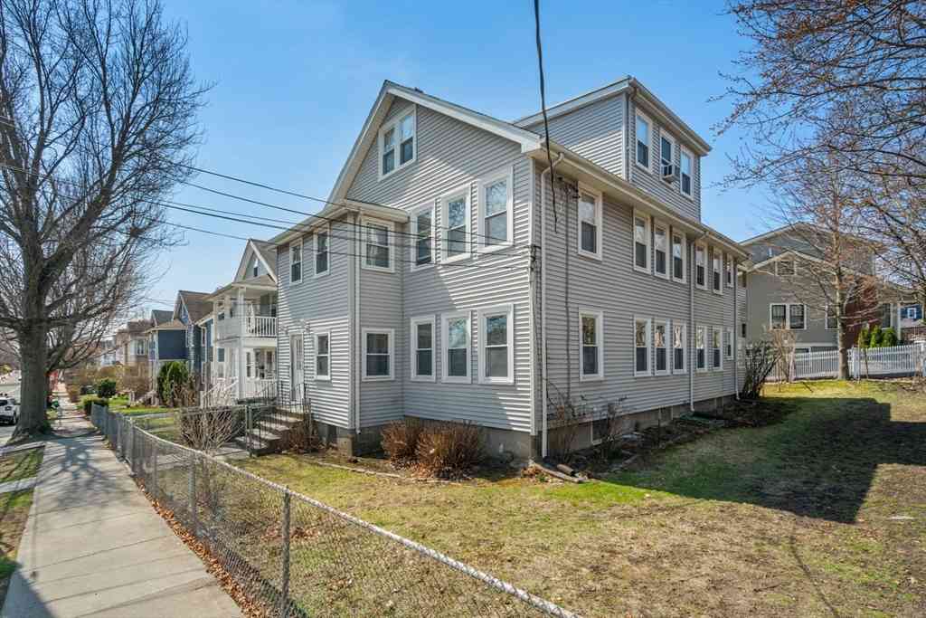 Homes For Rent - 204-206 School St<br/> Watertown, MA 02472