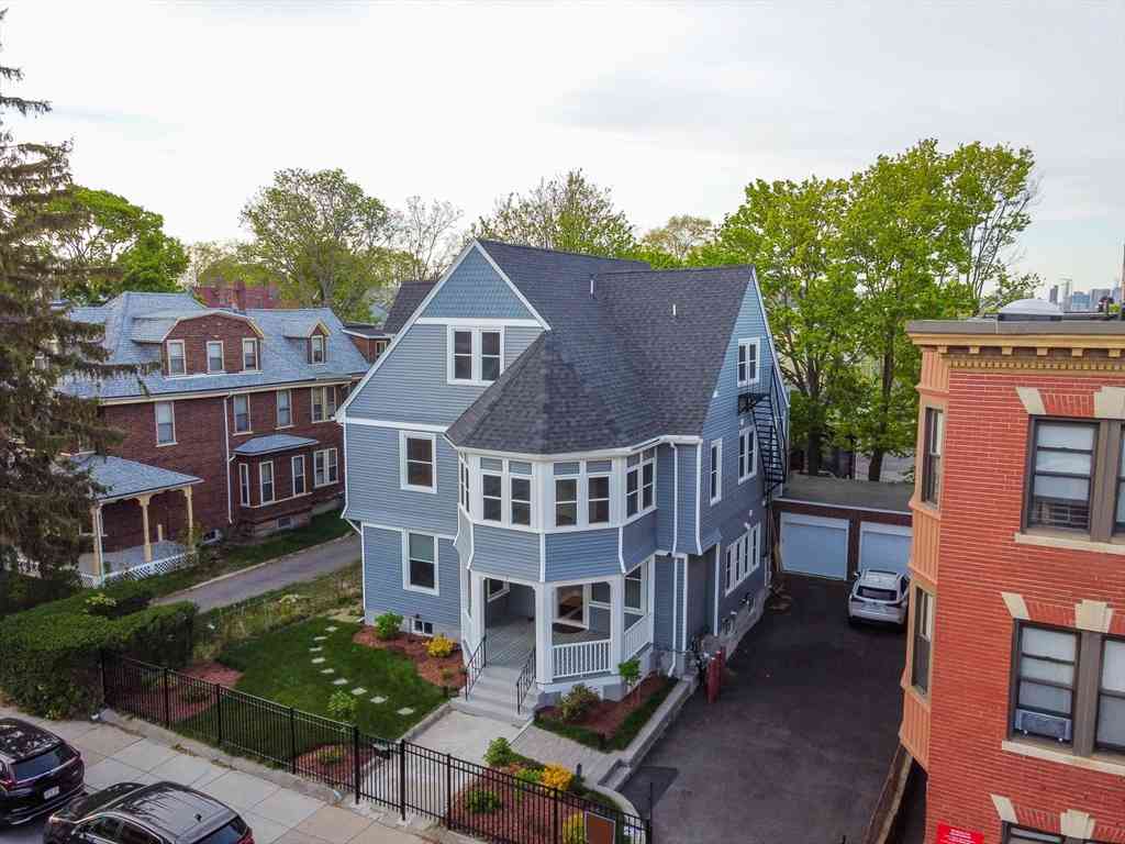 Condo For Rent - 7 Waumbeck St #2<br/> Boston, MA 02121