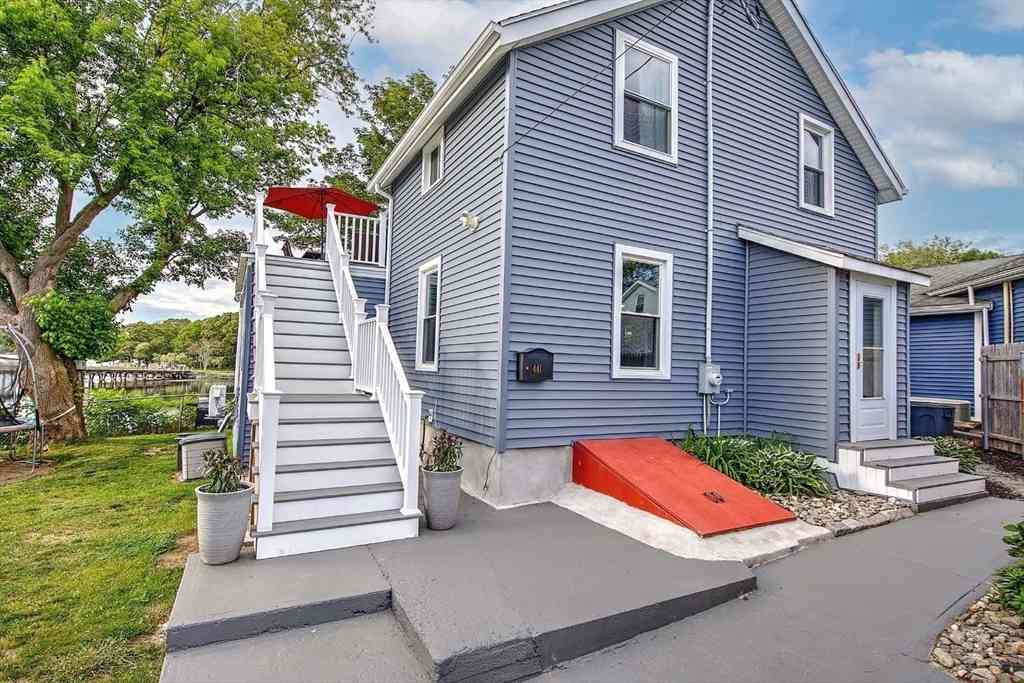 Homes For Sale - 441 Ocean Grove Ave<br/> Bristol County, Swansea, MA 02777