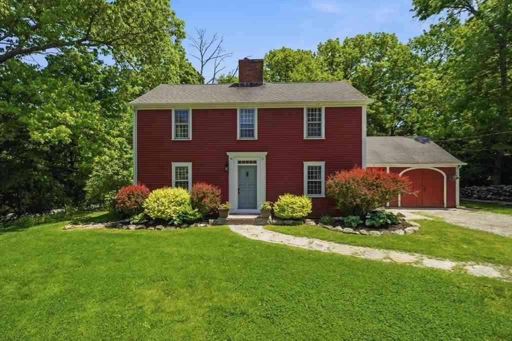 Homes For Sale - 46 Willard Rd<br/> Worcester County, Sturbridge, MA 01566