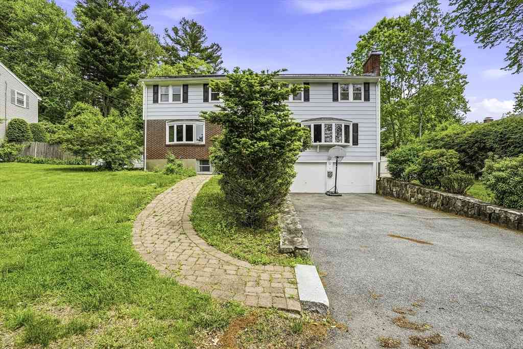 Homes For Sale - 57 Lanewood Ave<br/> Framingham, MA 01701