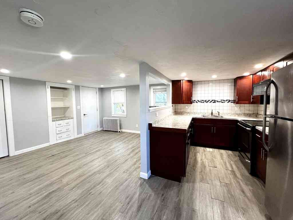 Apartment For Rent - 572 Main Street #B<br/> Watertown, MA 02472