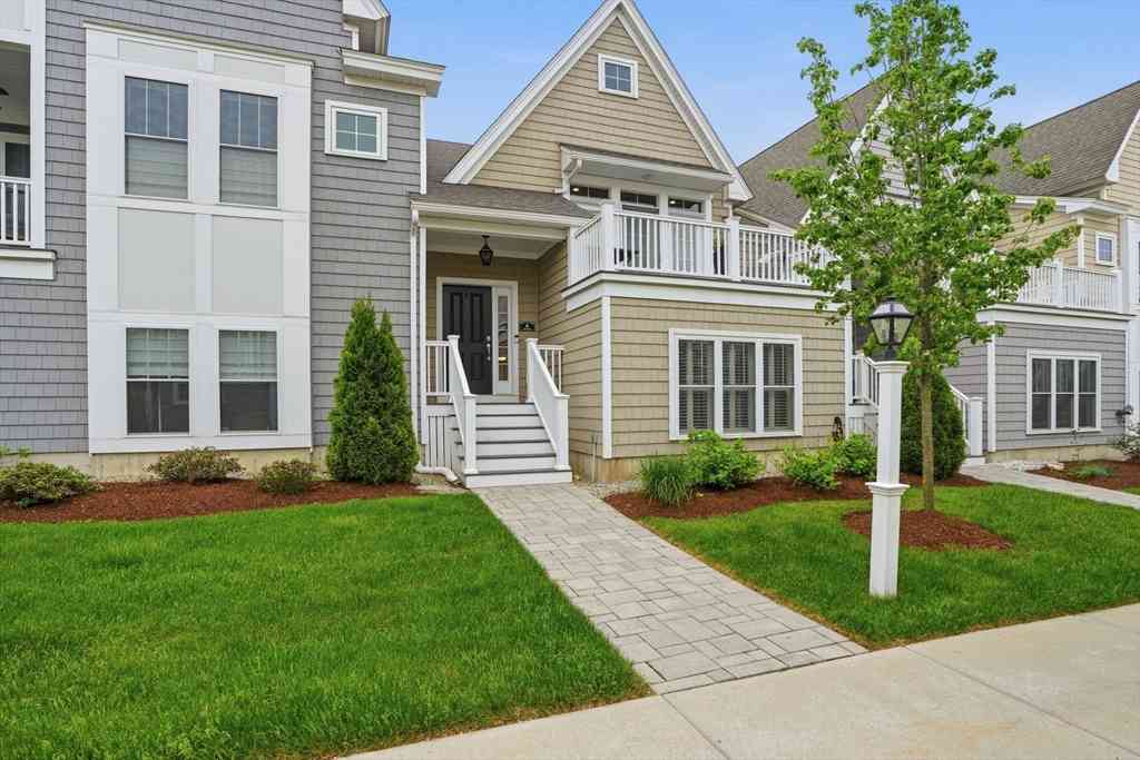Homes For Sale - 6 Ivy Ln<br/> Plymouth, MA 02360