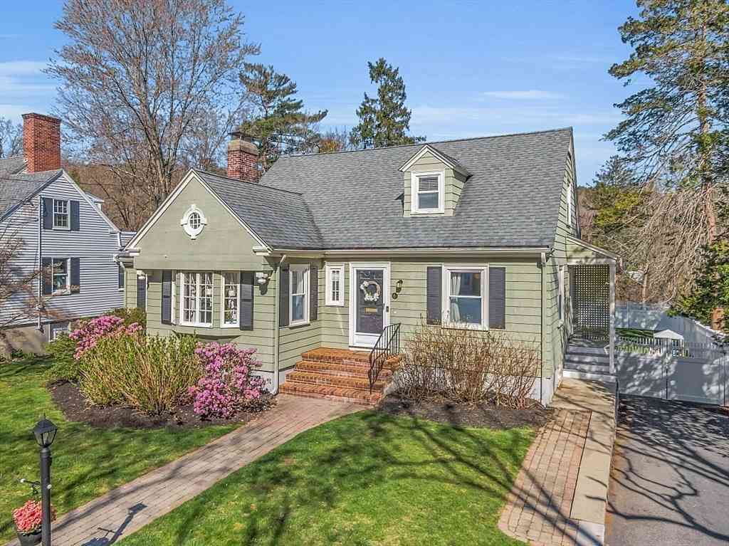 Homes For Rent - 6 Philips Road<br/> Stoneham, MA 02180