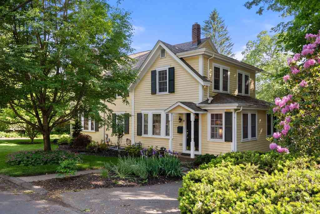 Homes For Sale - 8 Avon Rd<br/> Wellesley, MA 02482