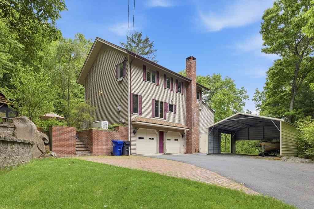 Homes For Sale - 55 Shaw St.<br/> Belchertown, MA 01007