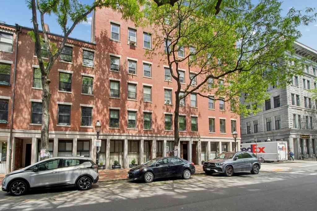 Condo For Sale - 120 Commercial St #4-4<br/> Boston, MA 02109