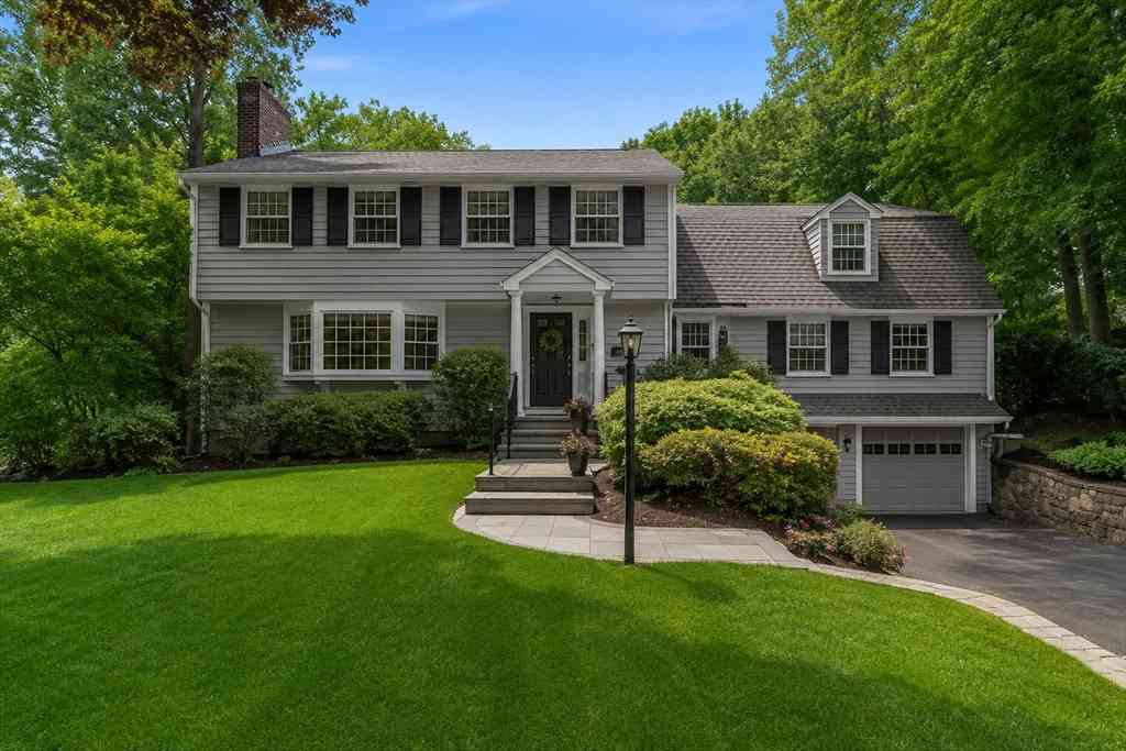 Homes For Sale - 22 Tanglewood Road<br/> Wellesley, MA 02481