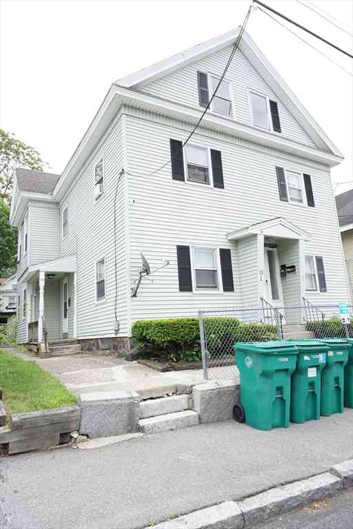 Apartment For Rent - 13 Myrtle St #1ST FL<br/> Lowell, MA 01850