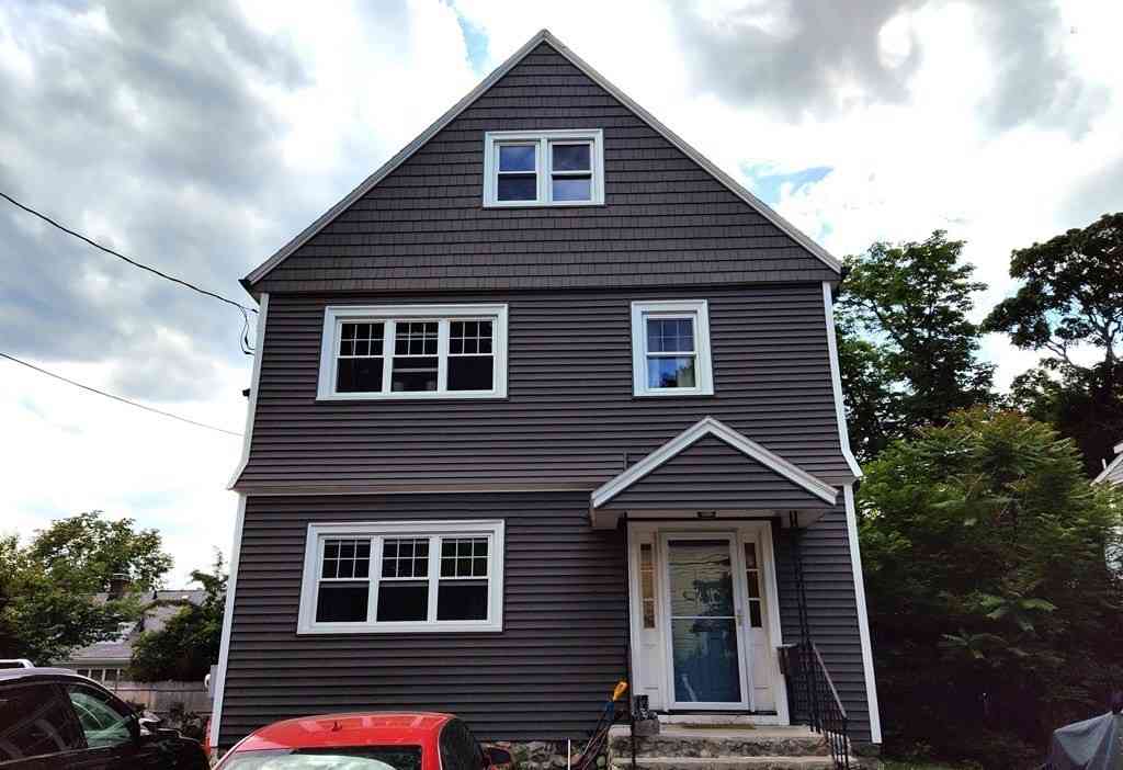 Apartment For Rent - 17 Harding Ave #1<br/> Waltham, MA 02453