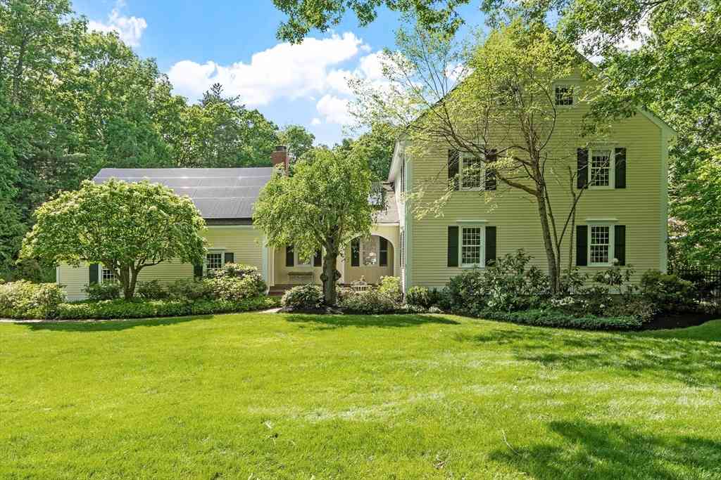 Homes For Sale - 158 Kettle Hole Rd<br/> Worcester County, Bolton, MA 01740