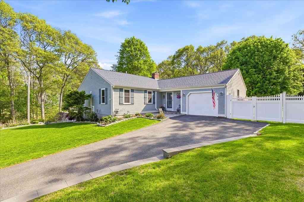 Homes For Sale - 9 Woodridge Rd<br/> Barnstable County, Sandwich, MA 02537