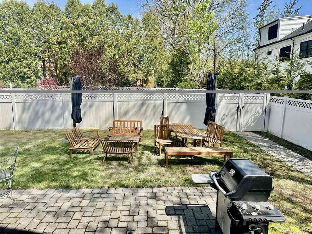 Homes For Rent - 299 Cabot St #1<br/> Newton, MA 02460