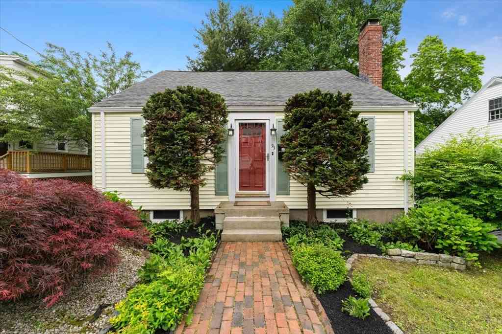 Homes For Sale - 93 Prescott St<br/> Medford, MA 02155