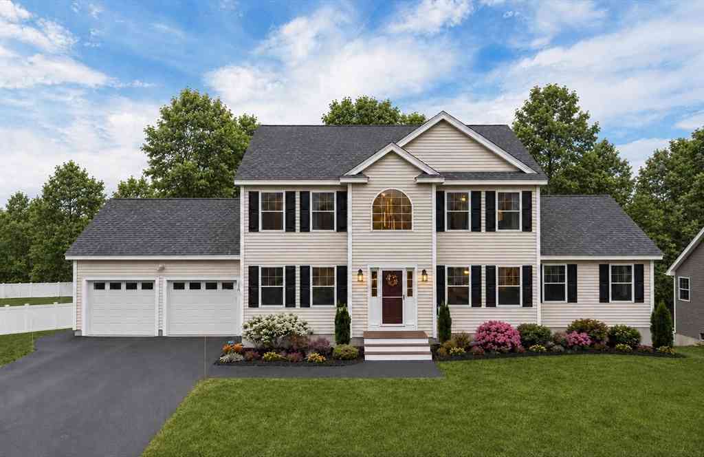 Homes For Sale - 158 Standish Ln<br/> Hudson, NH 03051