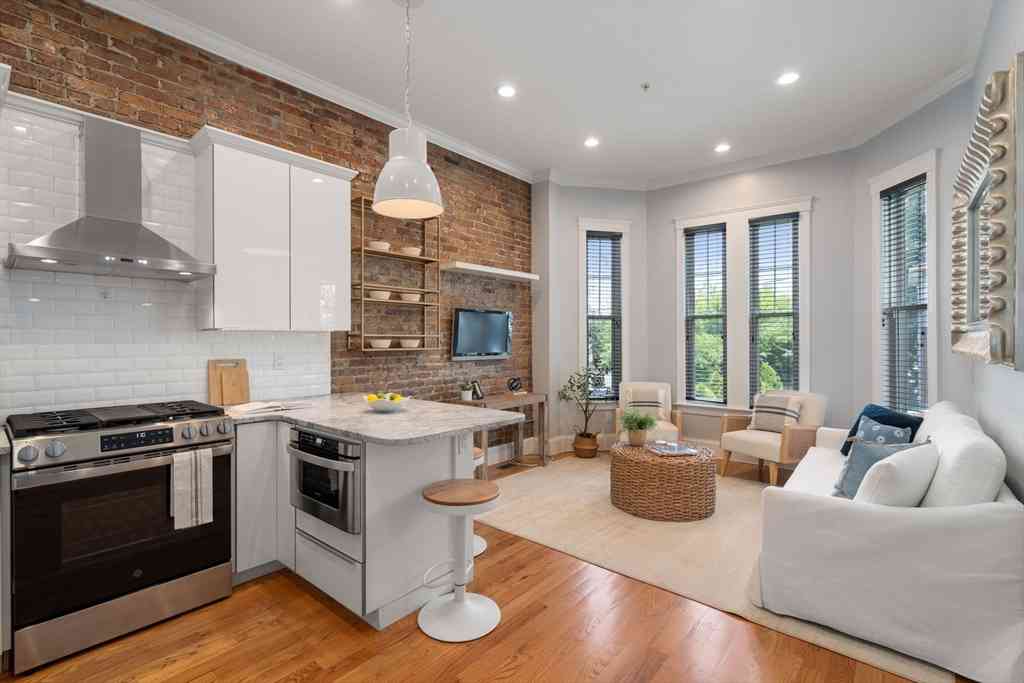 Condo For Sale - 9 Everett Ave #1<br/> Boston, MA 02125